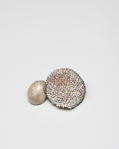 Sam Tho Duong, Look, 2015, brooch; silver, freshwater pearls, nylon, €2150